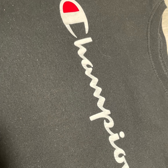 Black champion shirt - Picture 4 of 5